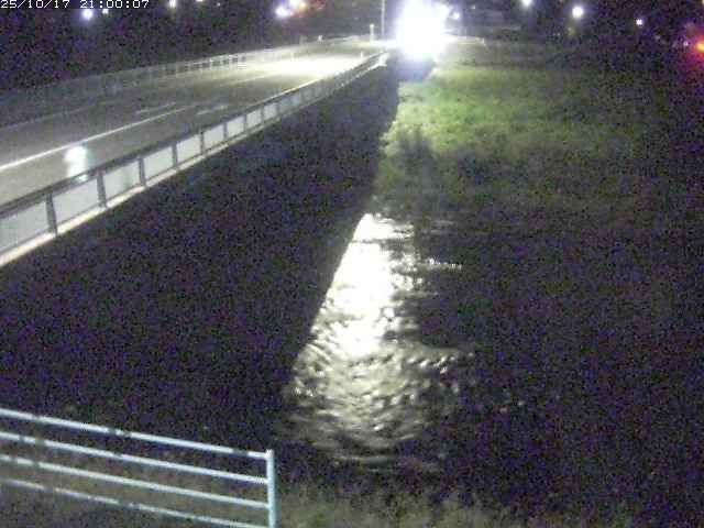 八東川３2025/10/18 20:30:00