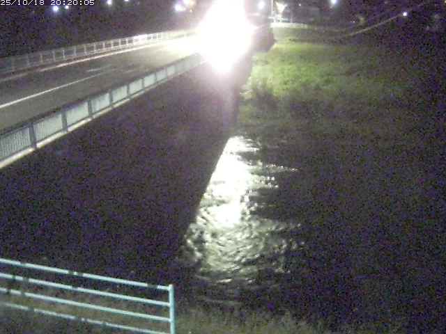 八東川３2025/10/18 20:30:00