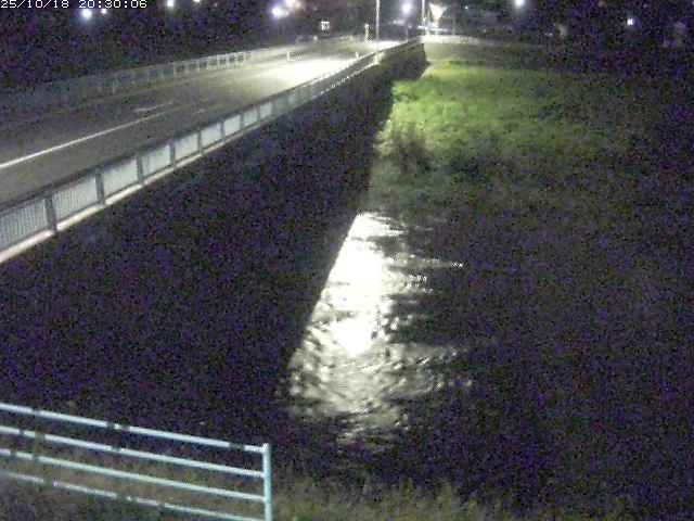 八東川３2025/10/18 20:30:00