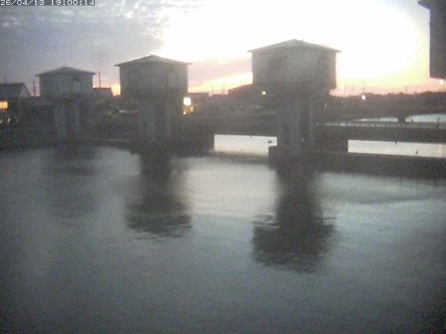 橋津川水門２（上流）2026/04/14 17:00:00