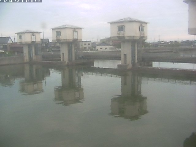 橋津川水門２（上流）2026/04/14 17:00:00
