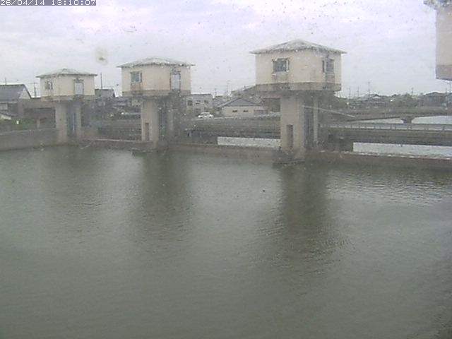 橋津川水門２（上流）2026/04/14 17:00:00