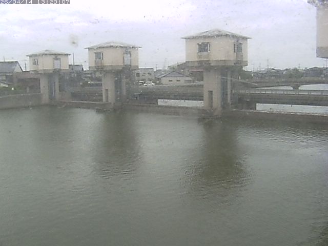 橋津川水門２（上流）2026/04/14 17:00:00