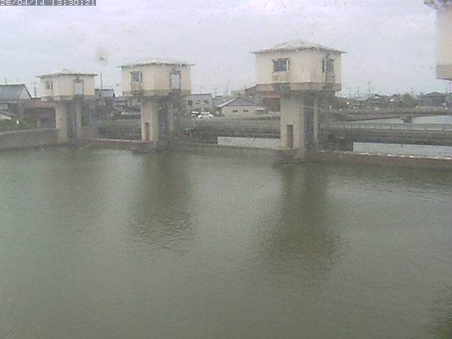 橋津川水門２（上流）2026/04/14 17:00:00