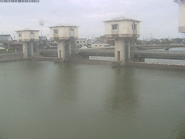 橋津川水門２（上流）2026/04/14 17:00:00