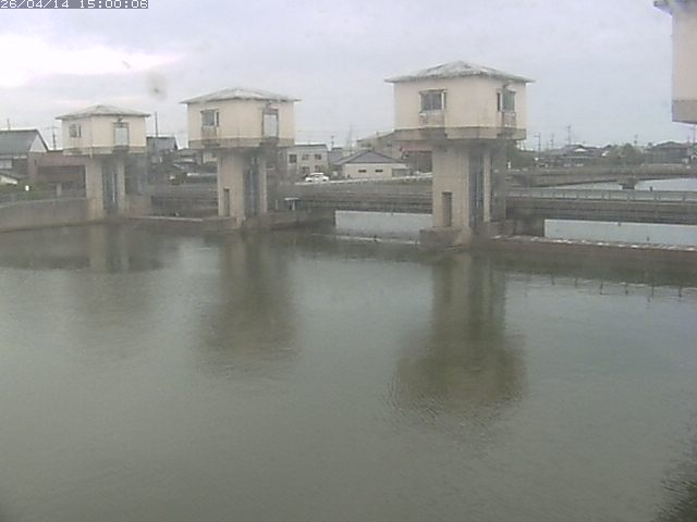 橋津川水門２（上流）2026/04/14 17:00:00