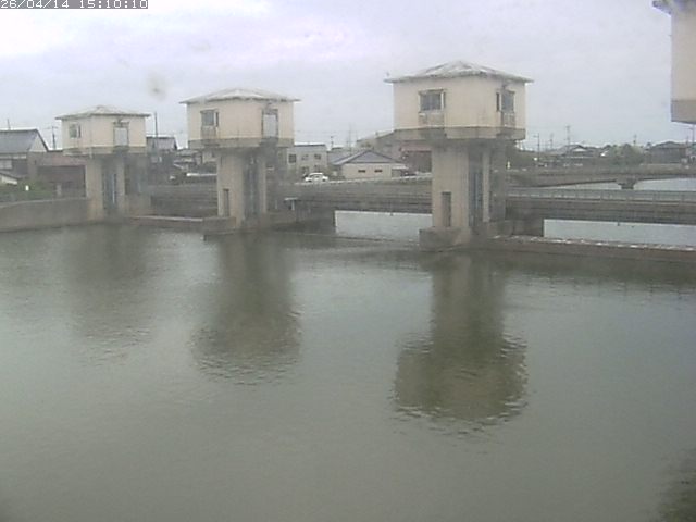 橋津川水門２（上流）2026/04/14 17:00:00