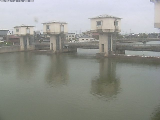 橋津川水門２（上流）2026/04/14 17:00:00