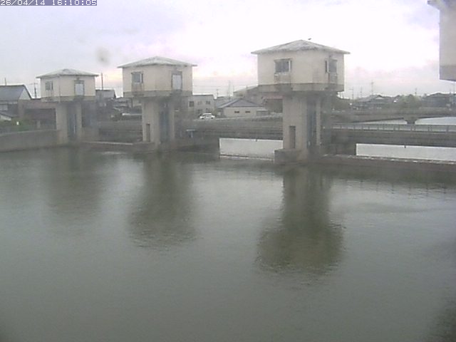 橋津川水門２（上流）2026/04/14 17:00:00
