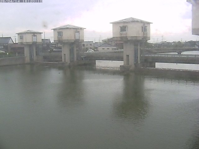 橋津川水門２（上流）2026/04/14 17:00:00