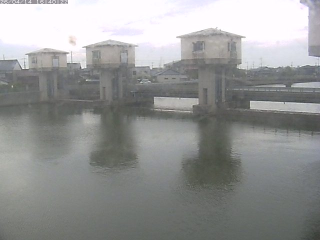 橋津川水門２（上流）2026/04/14 17:00:00