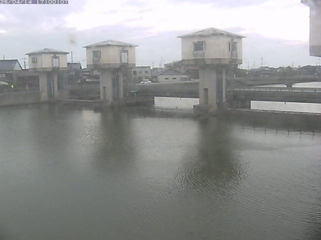 橋津川水門２（上流）2026/04/14 17:00:00