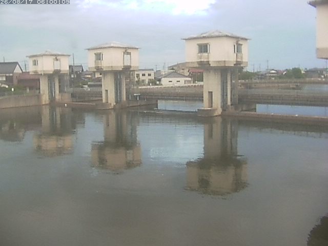 橋津川水門２（上流）2026/08/17 20:40:00
