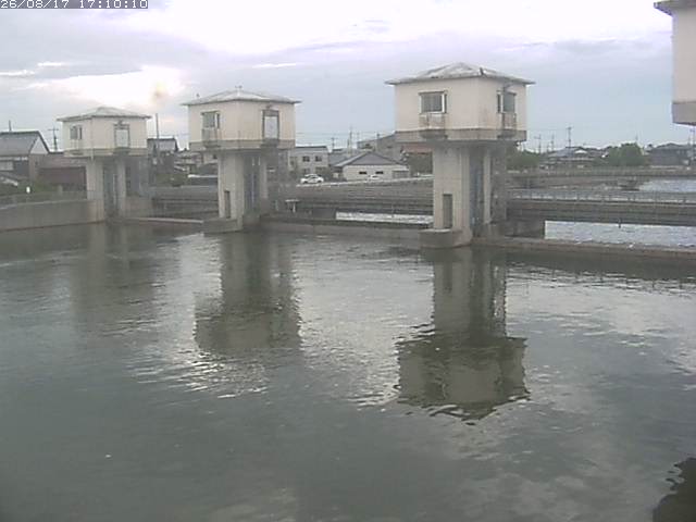 橋津川水門２（上流）2026/08/17 20:40:00