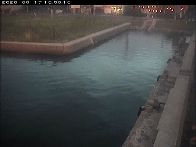 東郷池１2026/08/17 20:40:00