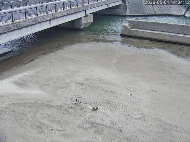 塩見川１2026/05/01 17:00:00