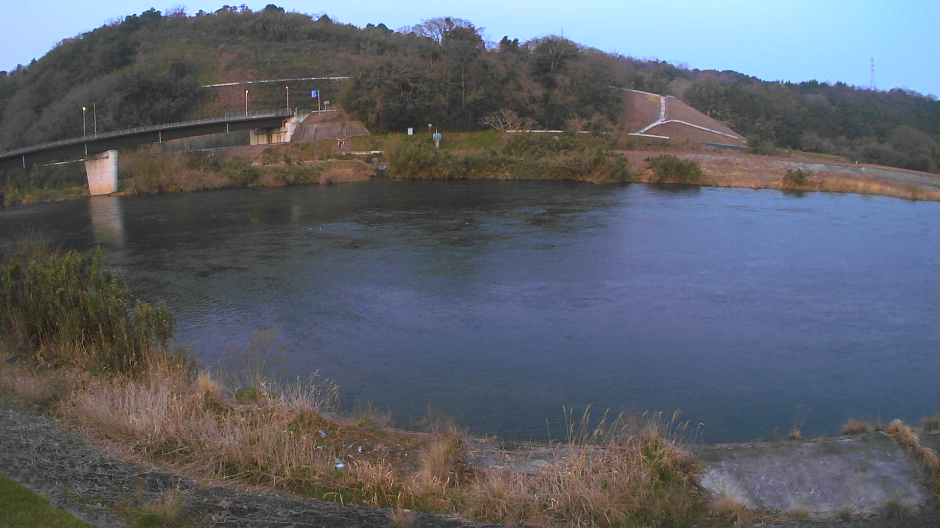 日野川11k200右岸　吉定排水樋門