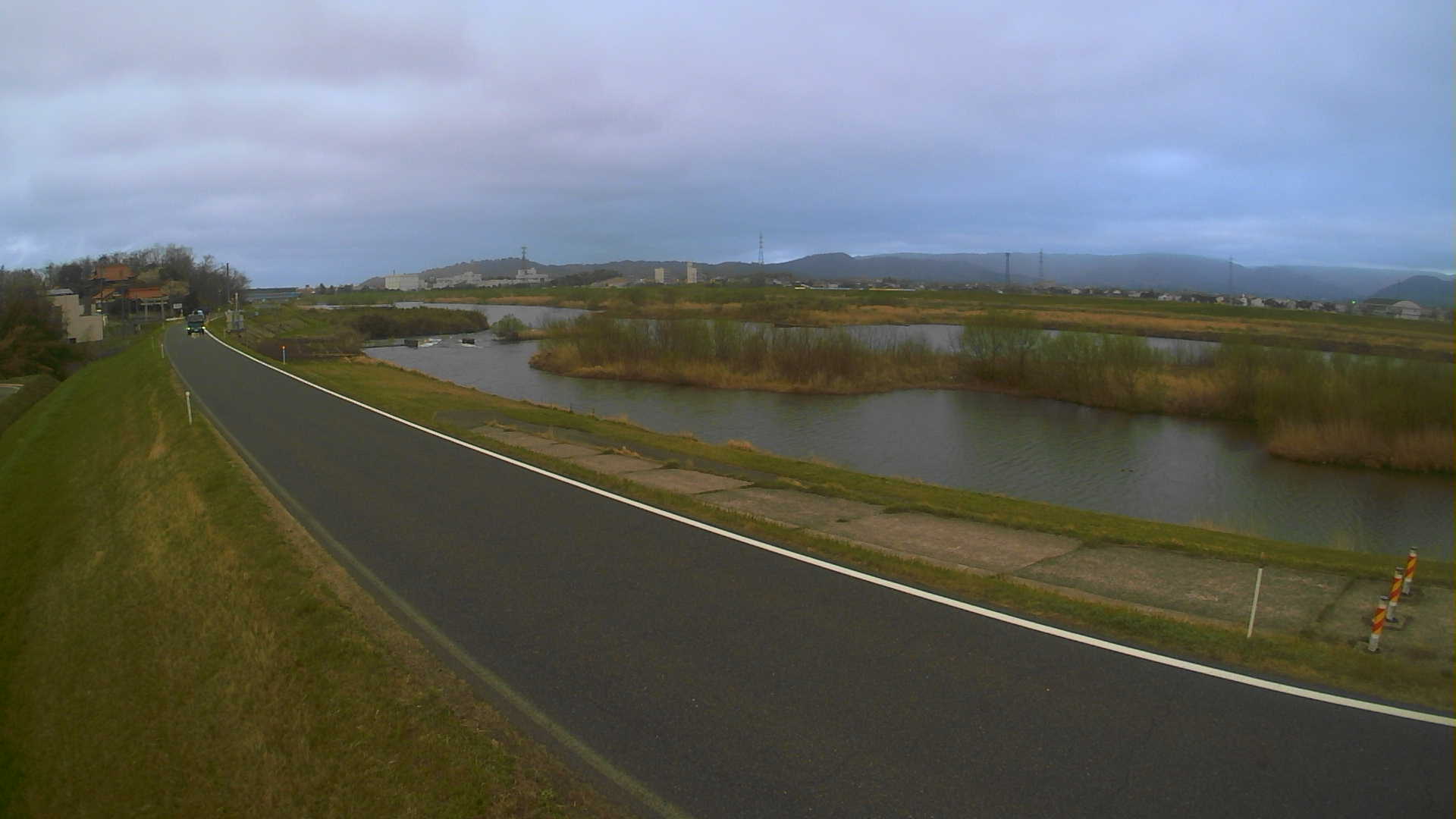 天神川1k600左岸　新天神橋