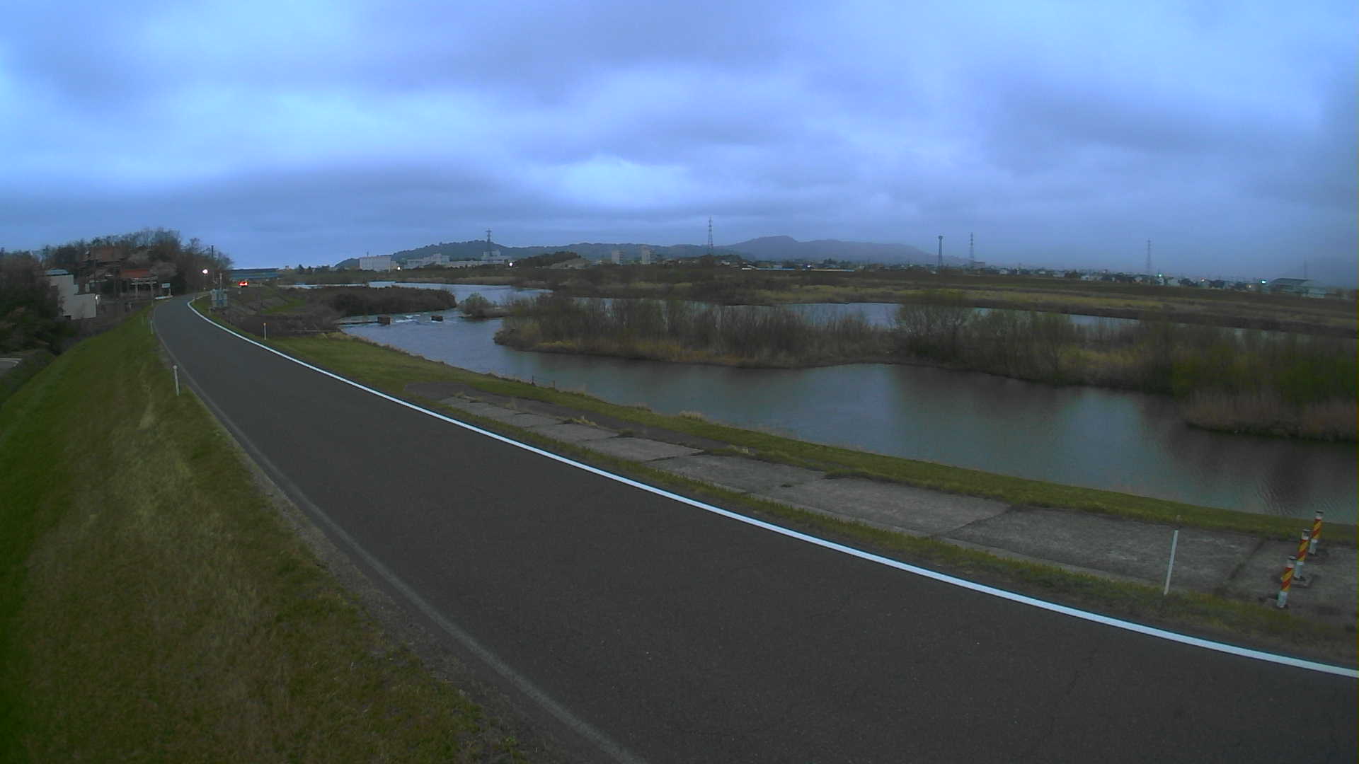 天神川1k600左岸　新天神橋