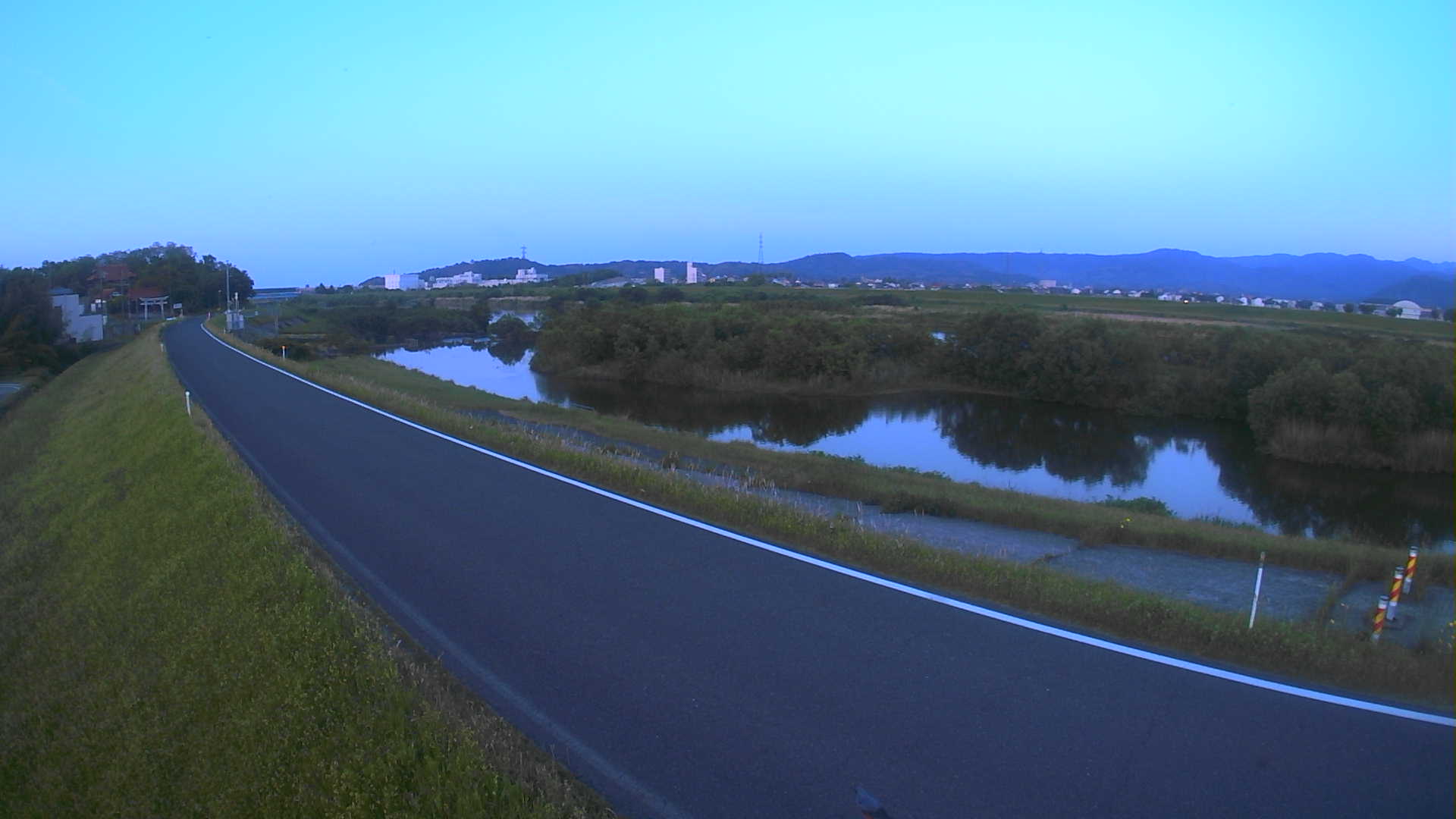天神川1k600左岸　新天神橋
