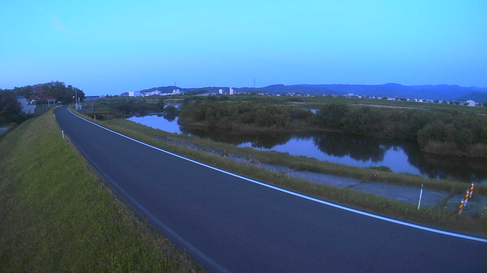 天神川1k600左岸　新天神橋