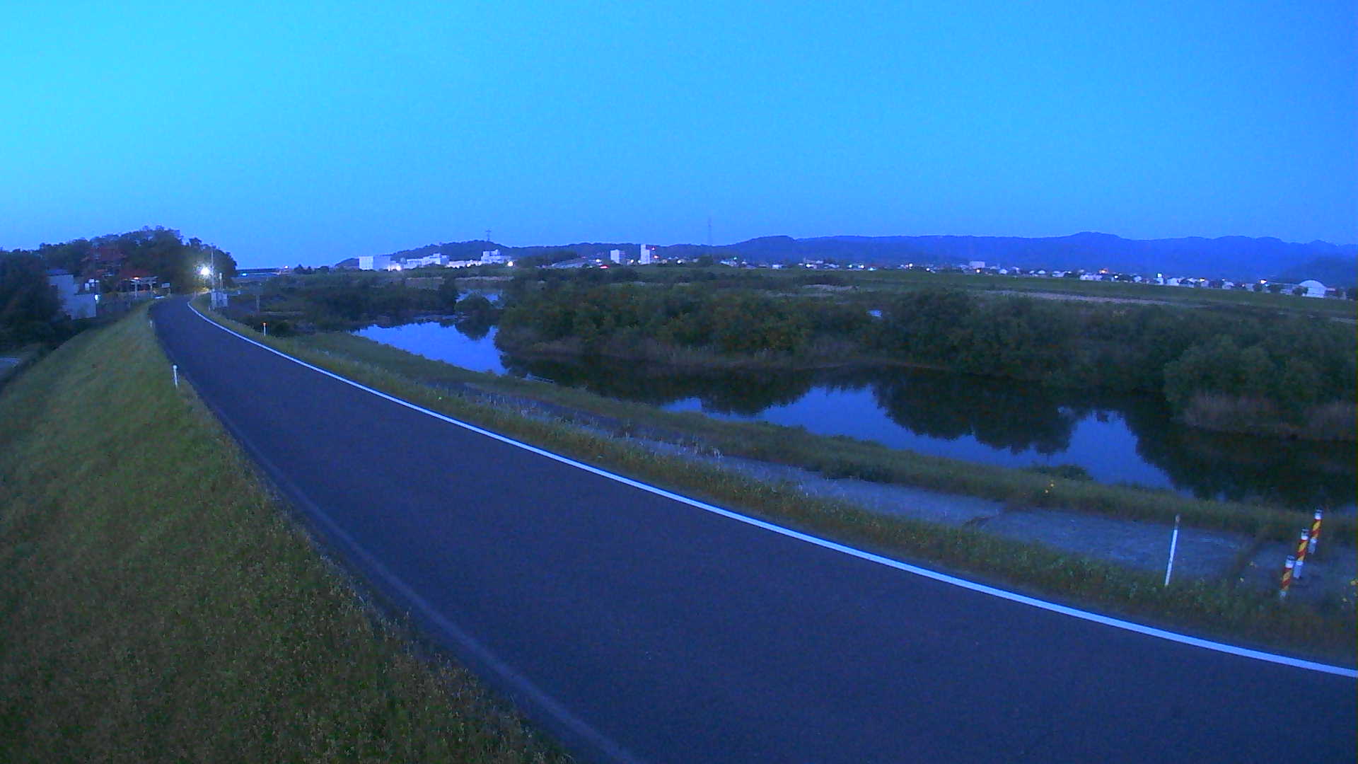 天神川1k600左岸　新天神橋