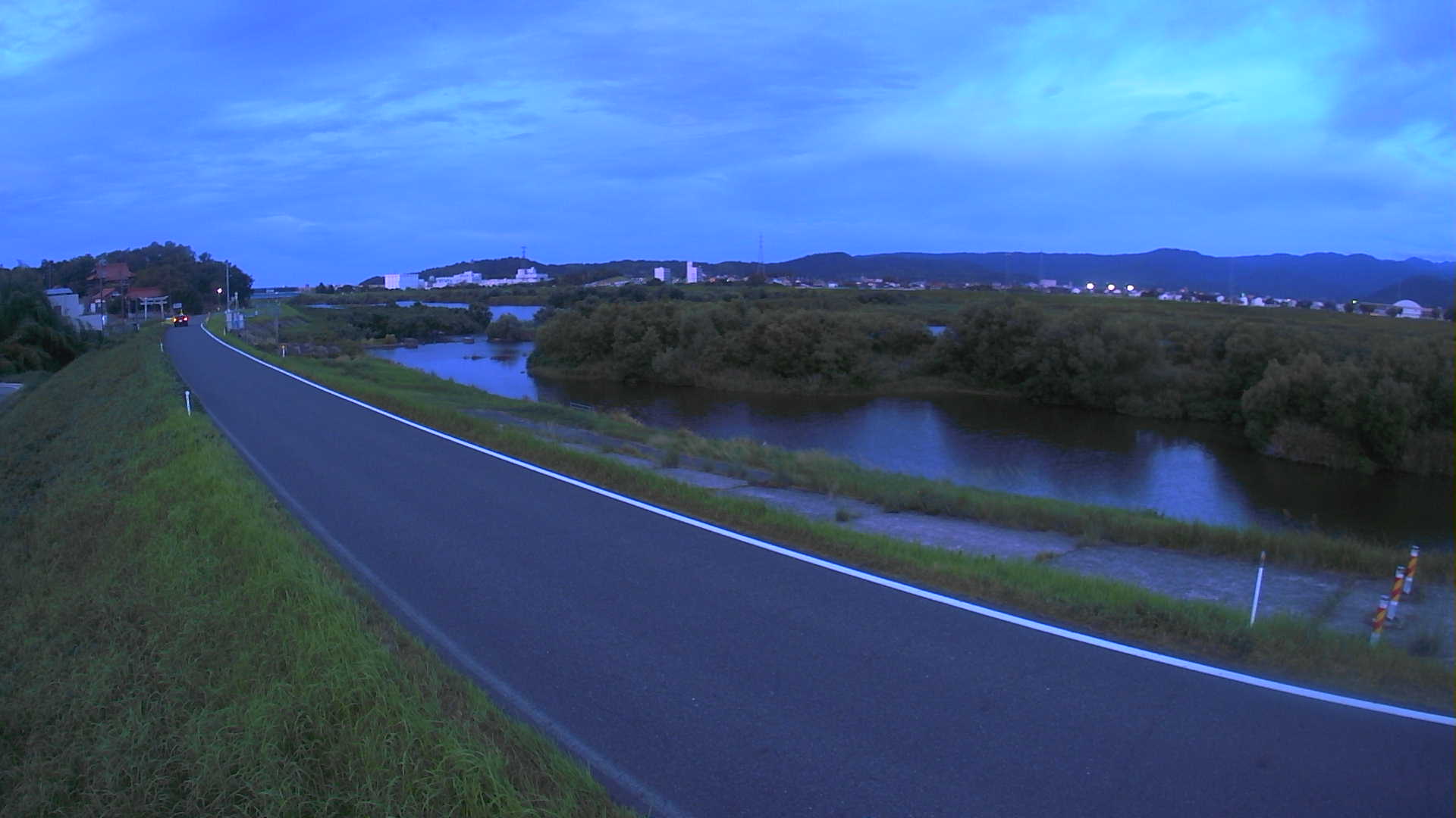 天神川1k600左岸　新天神橋