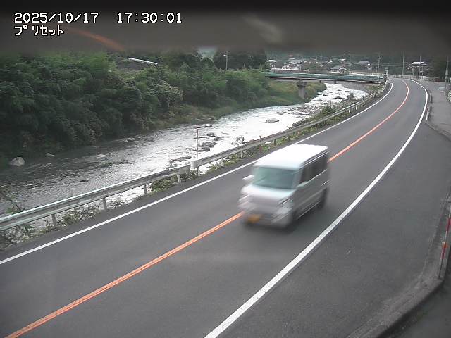 佐治川４2025/10/17 17:30:00