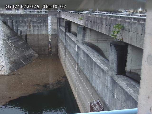 賀祥ダム２（上流）2025/10/17 6:00:00