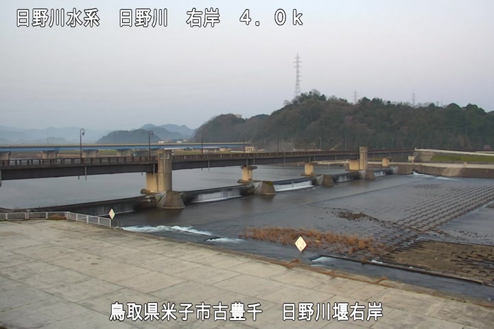 日野川堰右岸