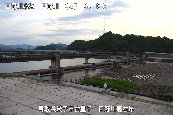 日野川堰右岸
