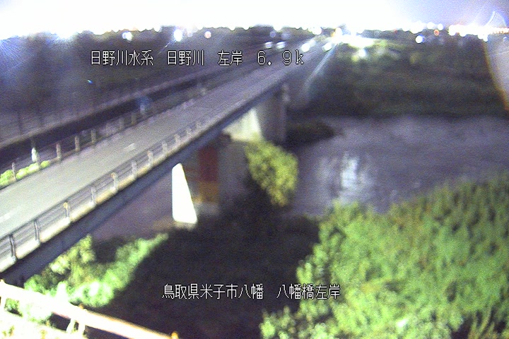 八幡橋左岸