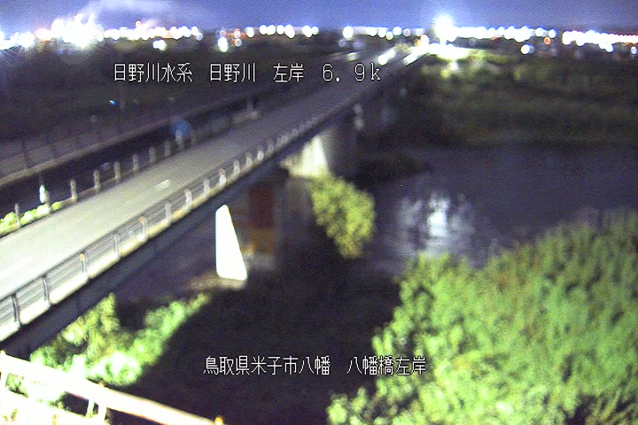 八幡橋左岸