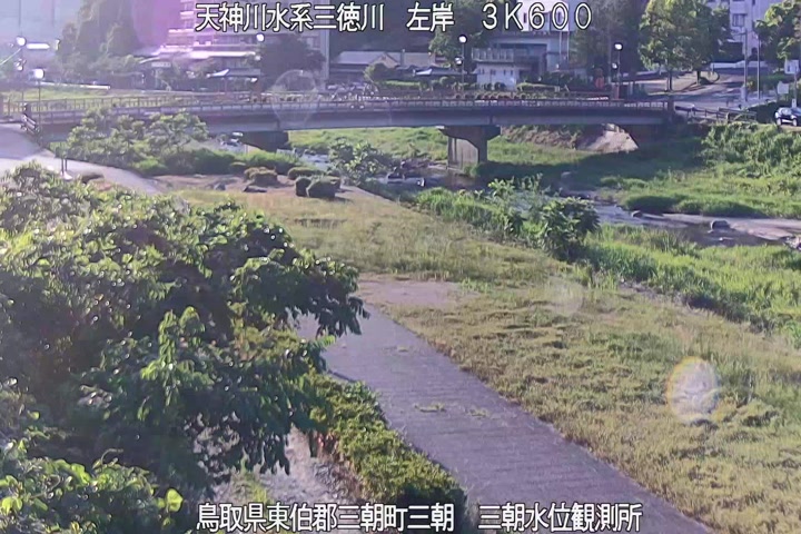三徳川　三朝水位観測所