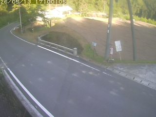 八頭町稗谷