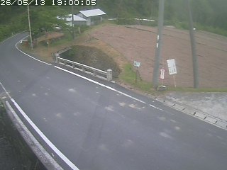 八頭町稗谷