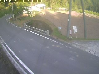 八頭町稗谷