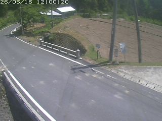 八頭町稗谷