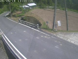 八頭町稗谷