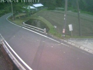 八頭町稗谷