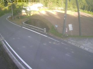 八頭町稗谷