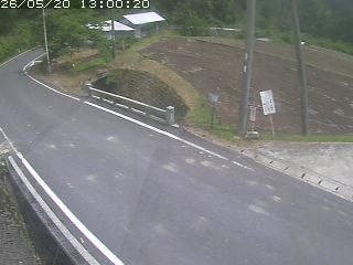八頭町稗谷