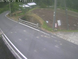 八頭町稗谷