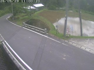 八頭町稗谷