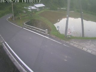 八頭町稗谷
