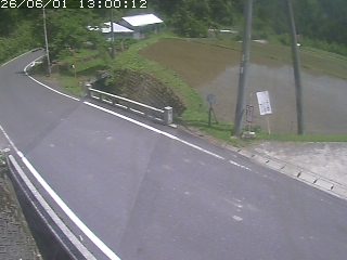 八頭町稗谷