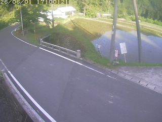 八頭町稗谷