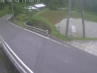 八頭町稗谷