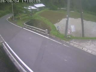 八頭町稗谷