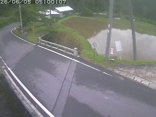 八頭町稗谷